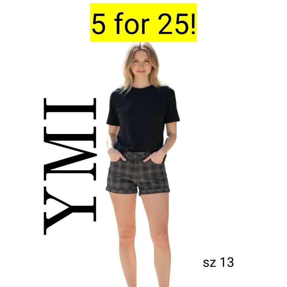 Black Checked Short Shorts YMI